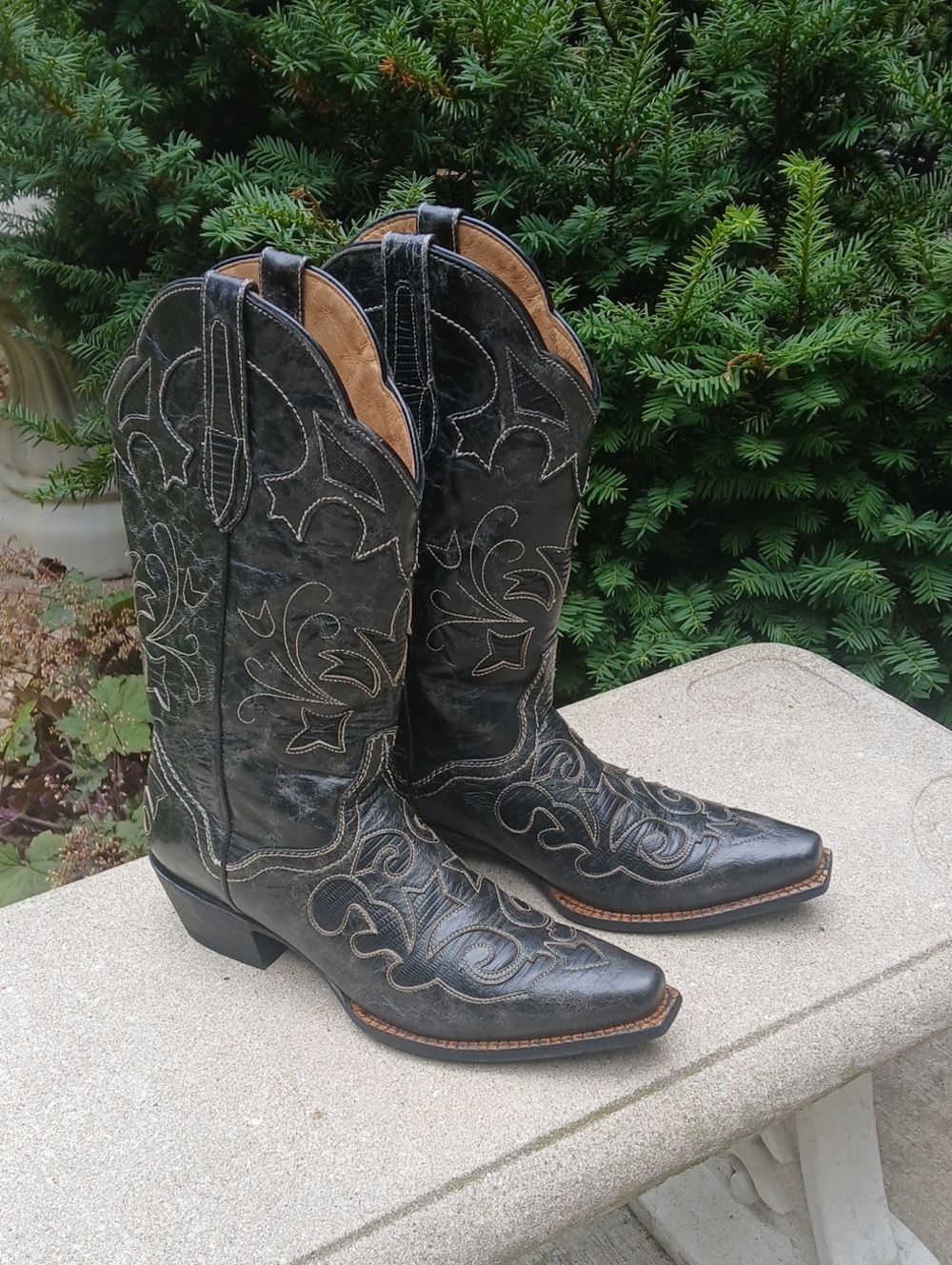 VINTAGE JB DILLON COWBOY BOOTS size 9.5 B